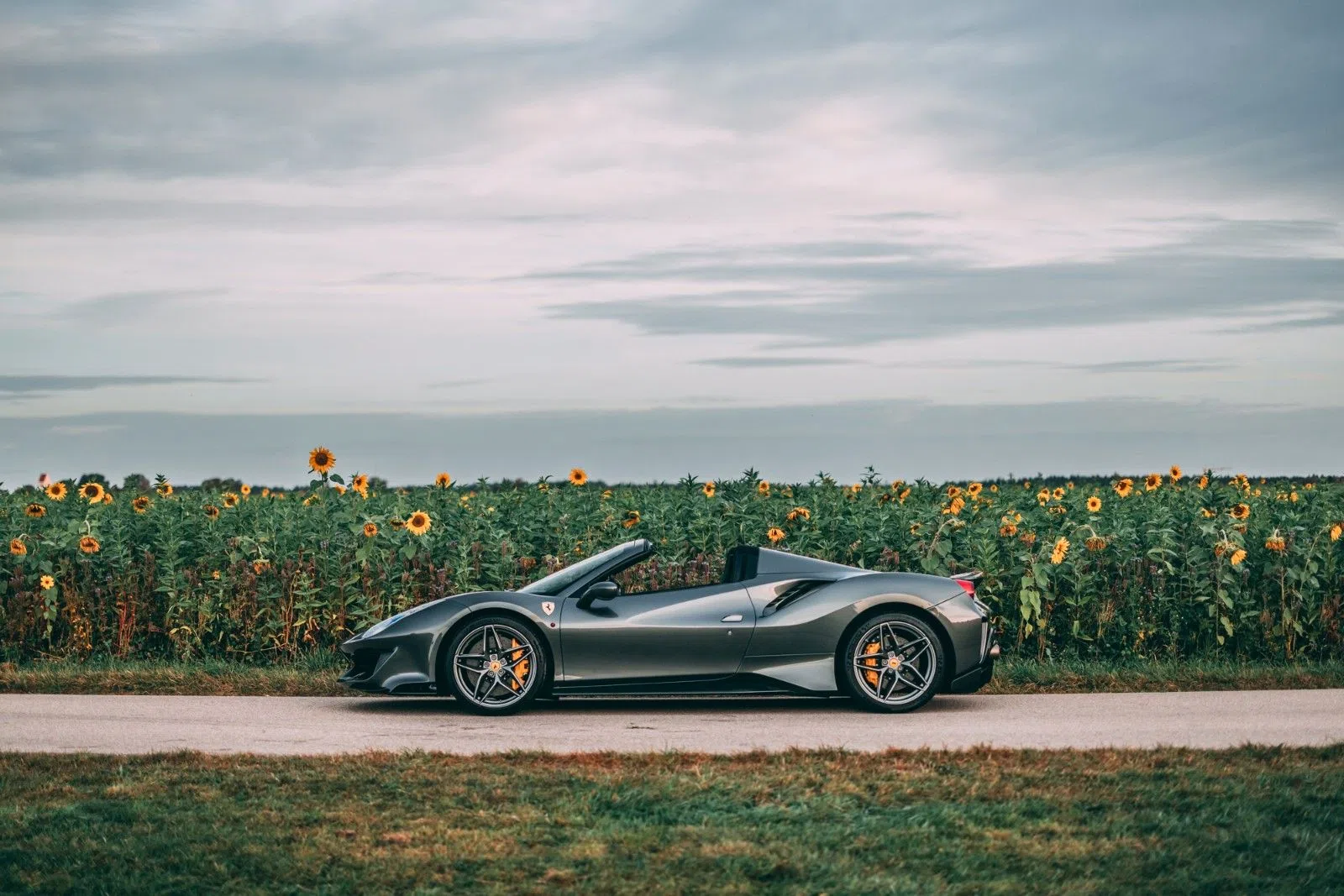 2020 Ferrari 488 Pista Spider for sale, exterior