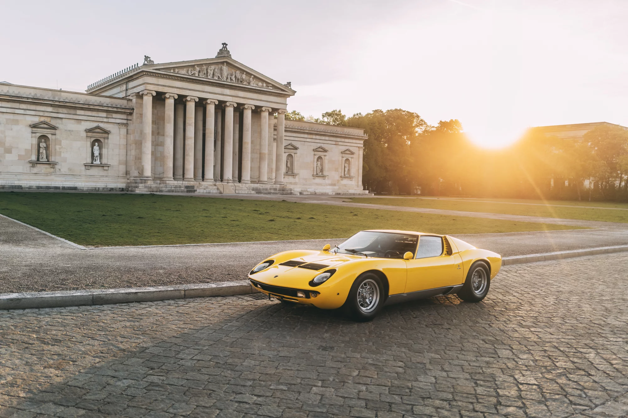 1967 Lamborghini Miura P400, 2/18