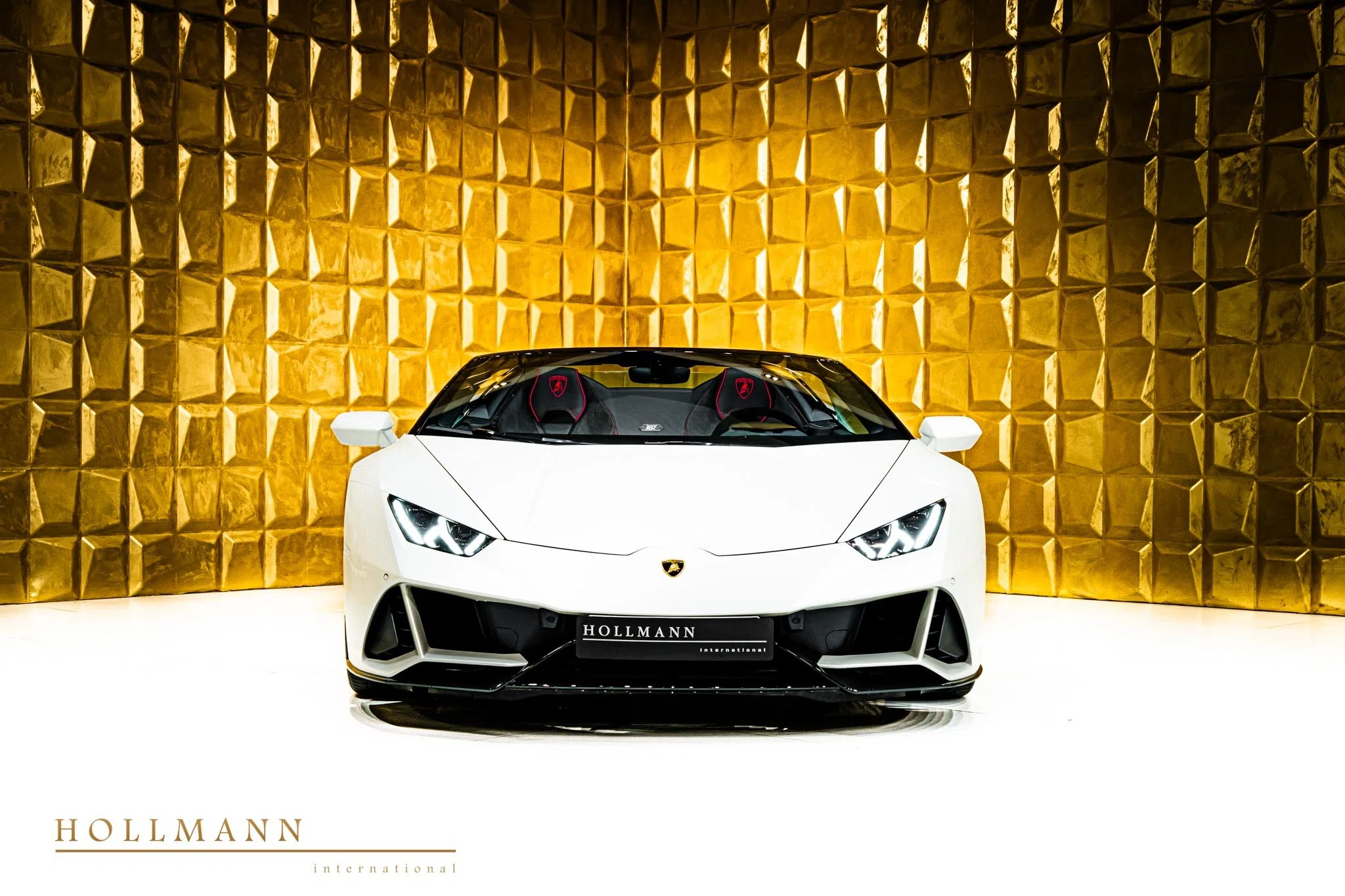 2024 Lamborghini Huracan Evo Spyder for sale, exterior, Balloon White