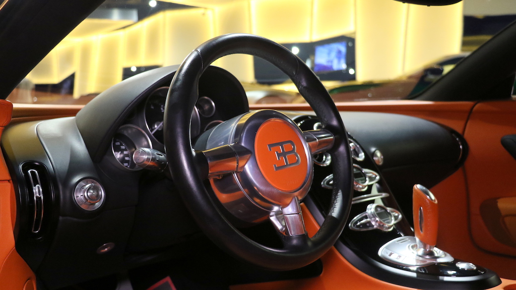 2010 BUGATTI Veyron Sang Noir, 17/20
