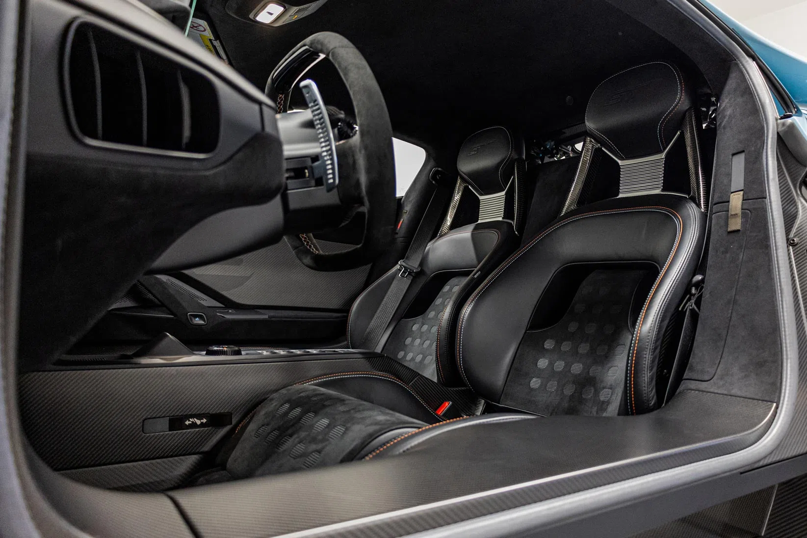2019 Ford GT Heritage Edition interior, seats