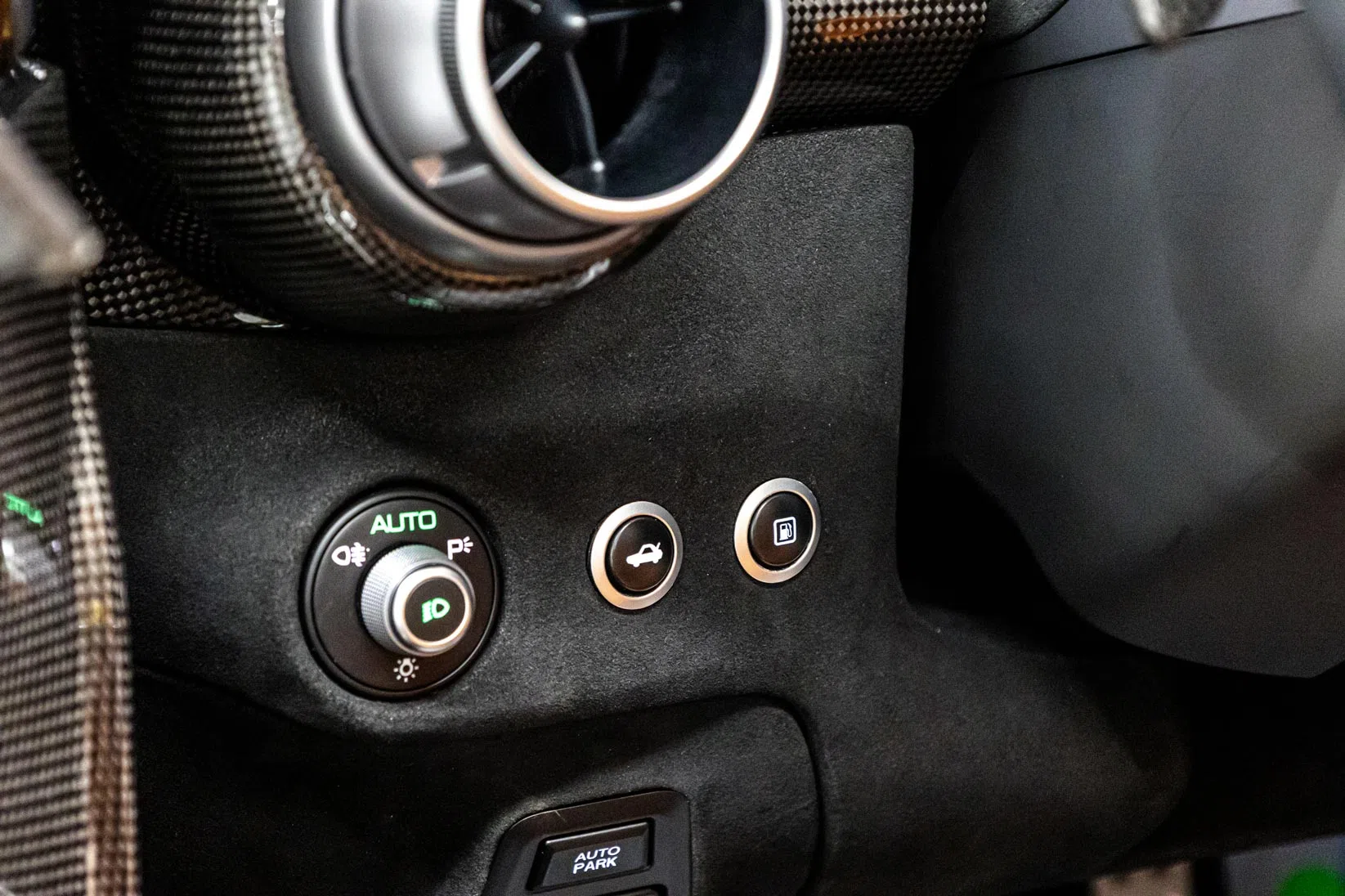 2020 Ferrari Monza SP1 interior, center console