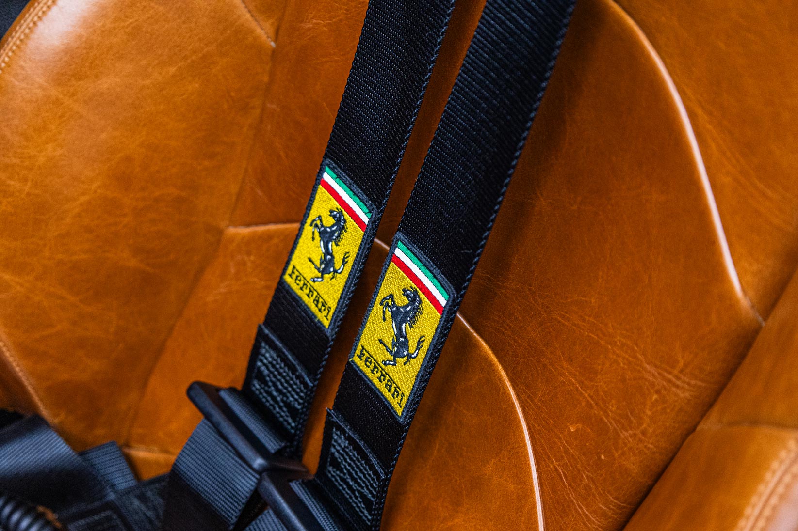 2020 Ferrari Monza SP1, 18/20