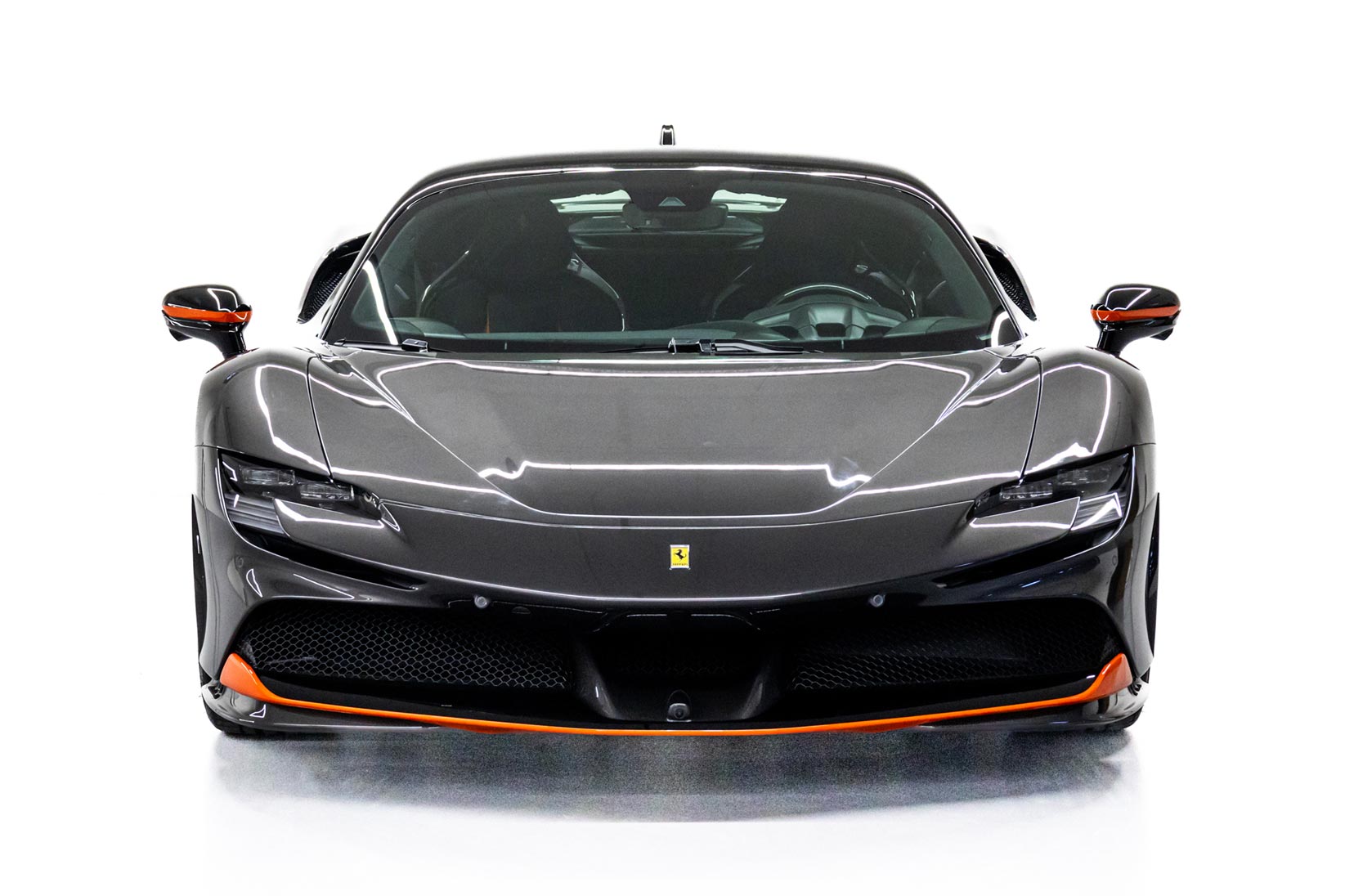 2022 Ferrari SF90 Stradale Ispirazioni Tailor Made, 2/20