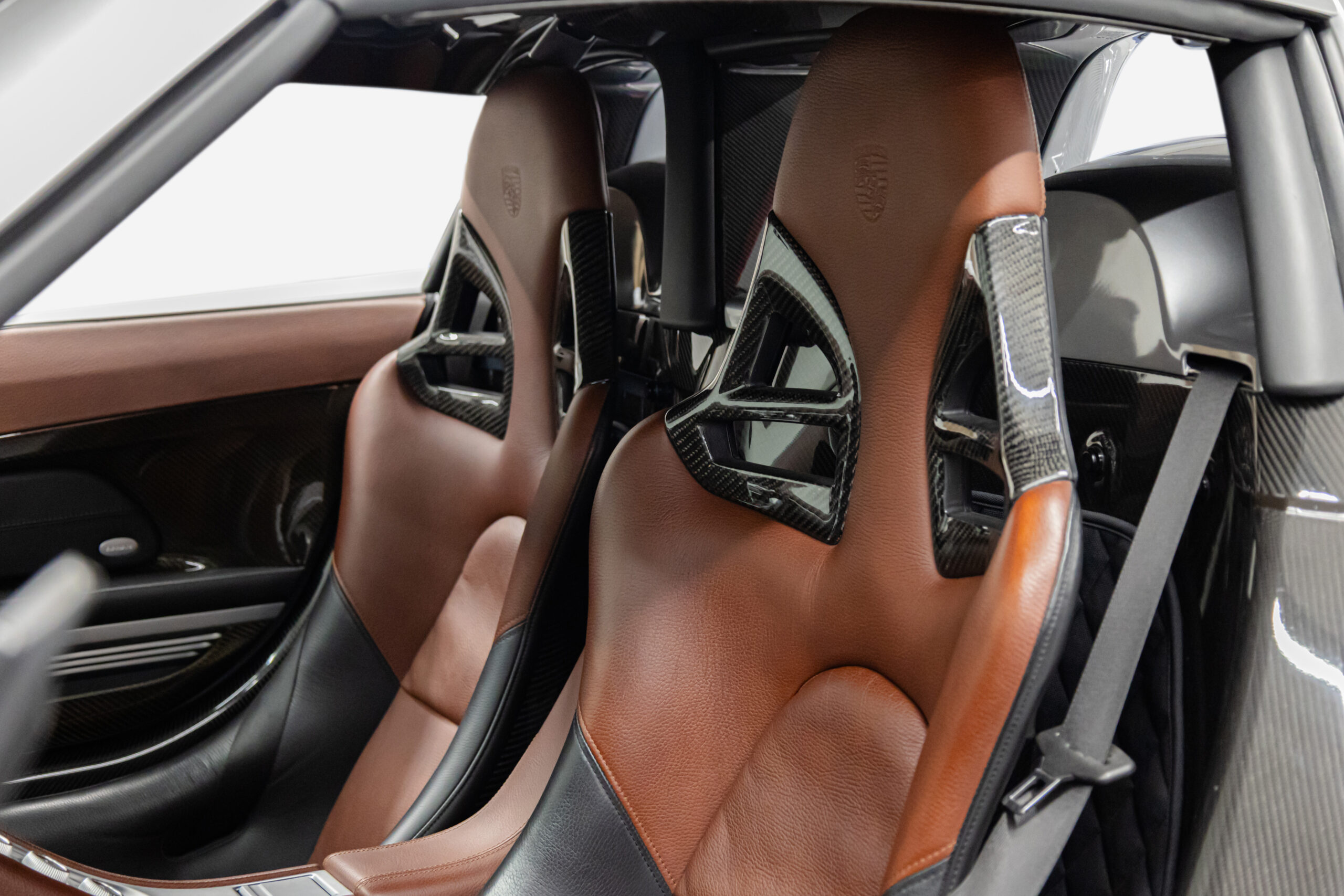 2006 Porsche Carrera GT, 9/18