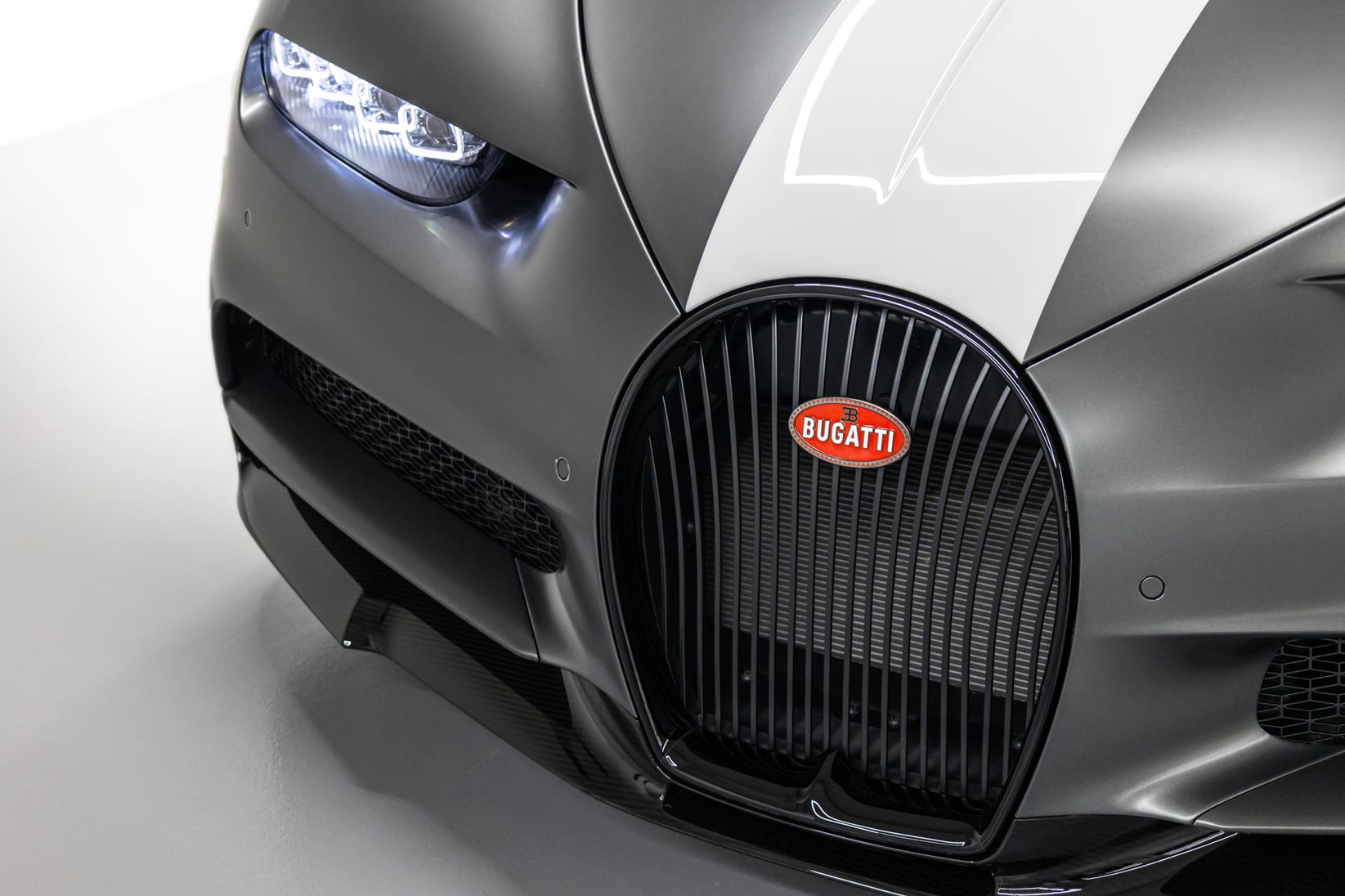 2021 Bugatti Chiron Sport Les Légendes Du Ciel, 3/20