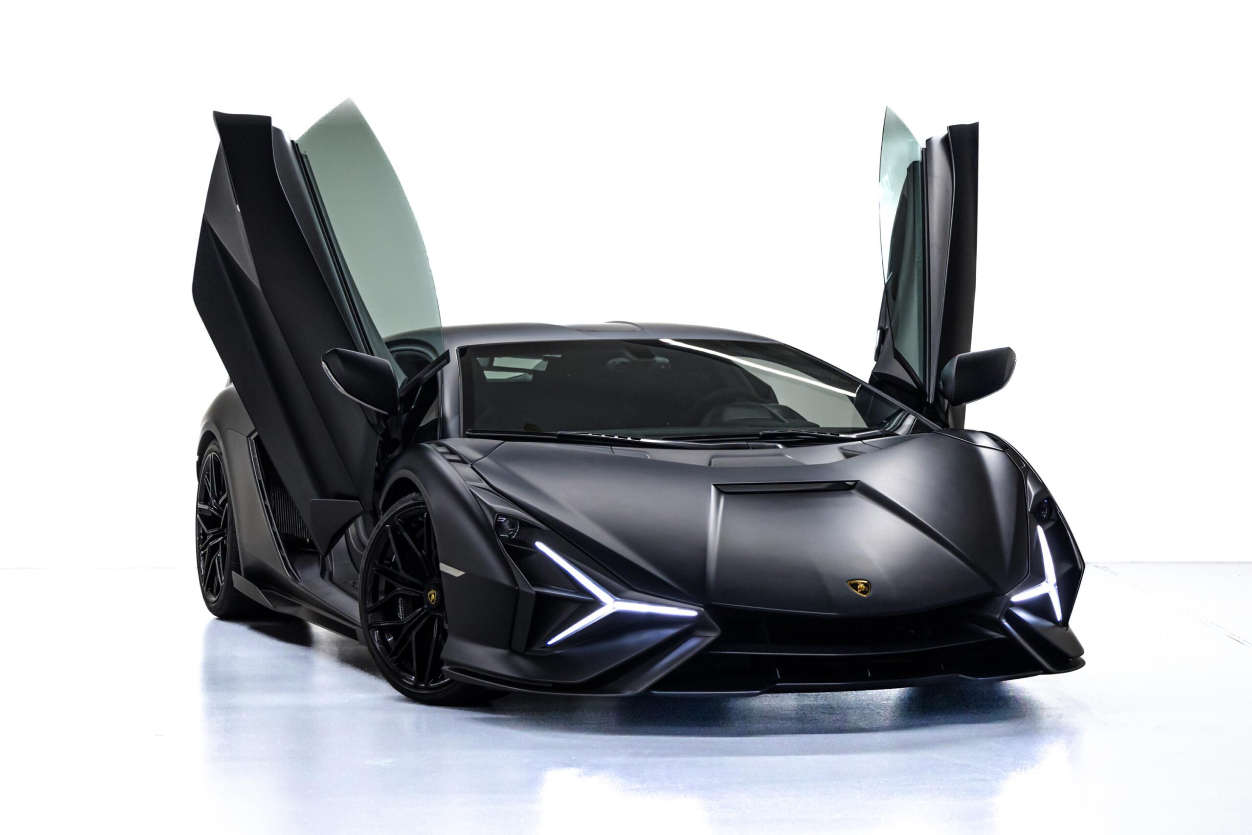 2022 Lamborghini SIÁN FKP 37