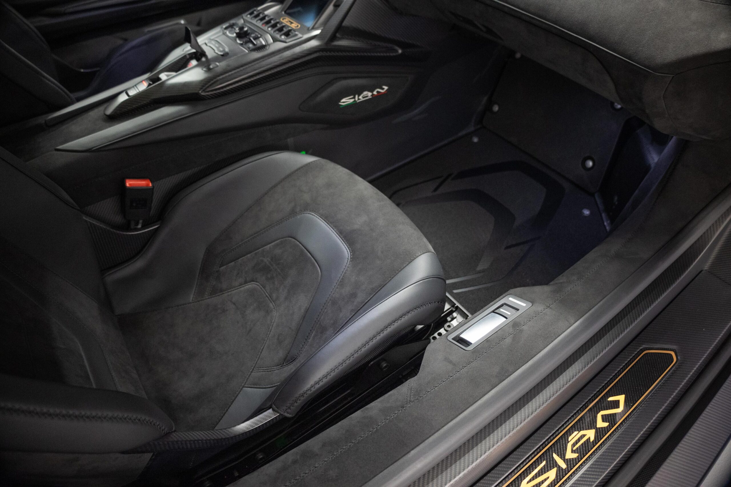 2022 Lamborghini SIÁN FKP 37, 14/20
