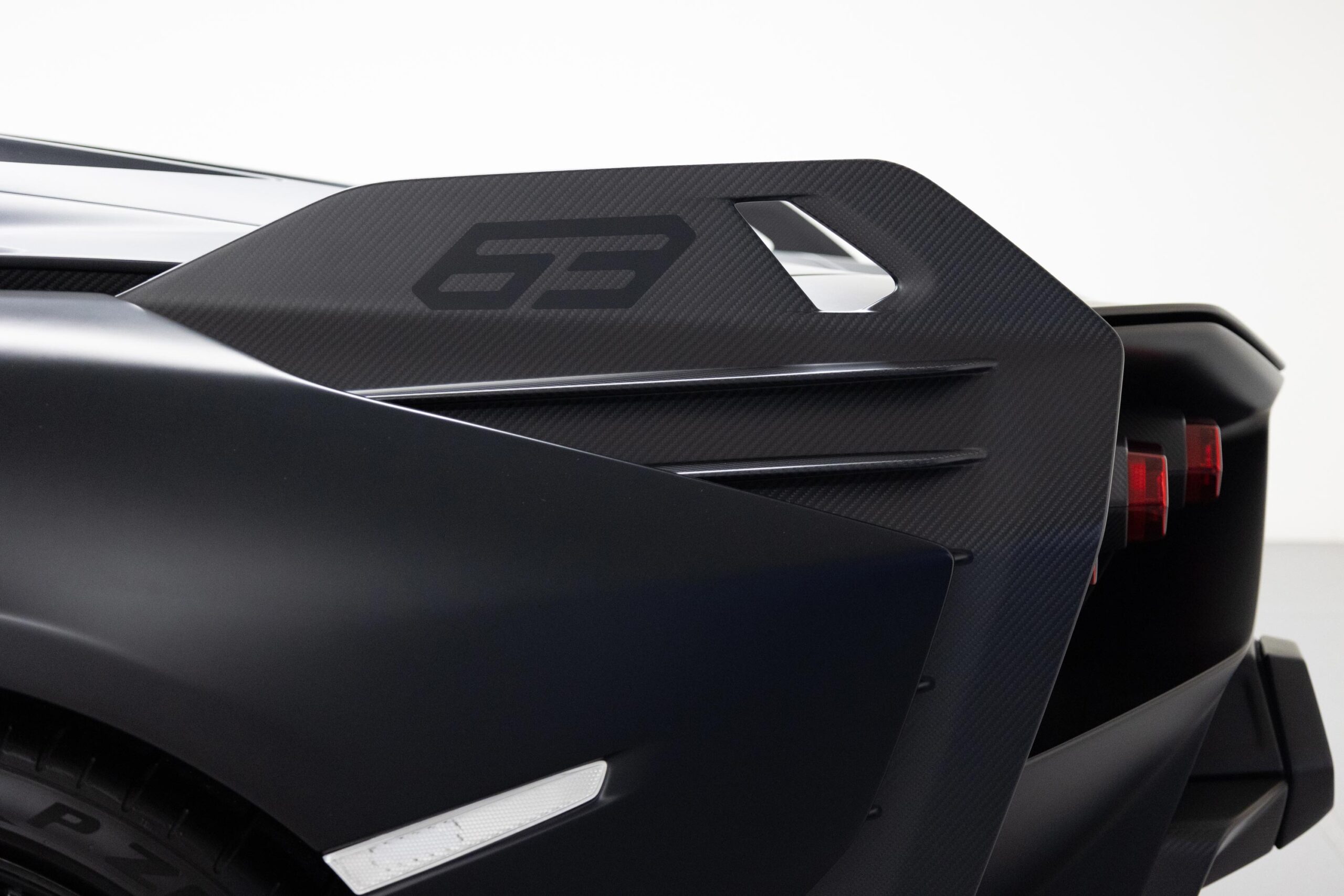 2022 Lamborghini SIÁN FKP 37, 19/20