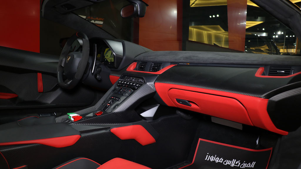 2014 Lamborghini Veneno Roadster – 1 of 9, 21/24