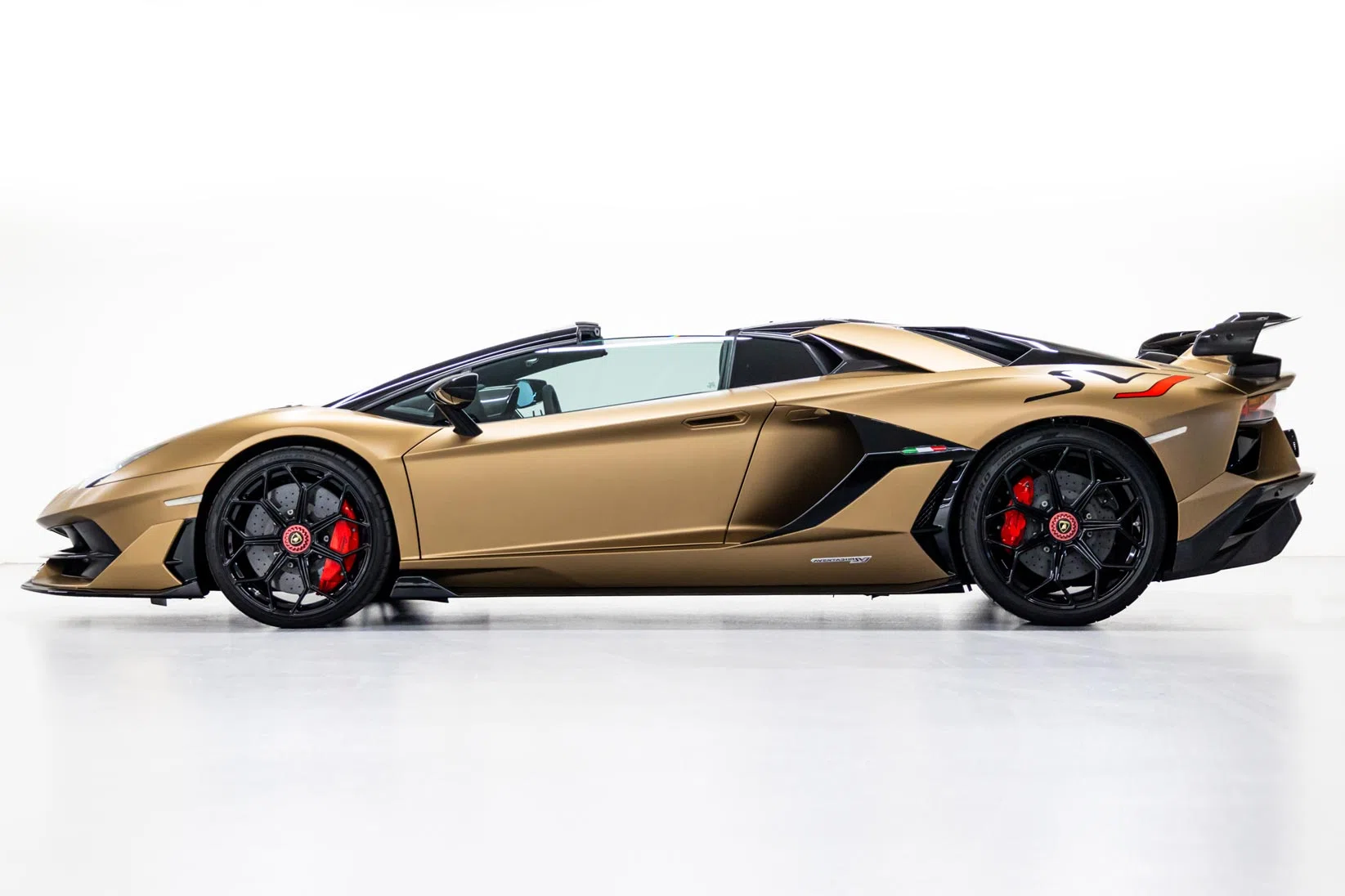2021 Lamborghini Aventador SVJ for sale, exterior