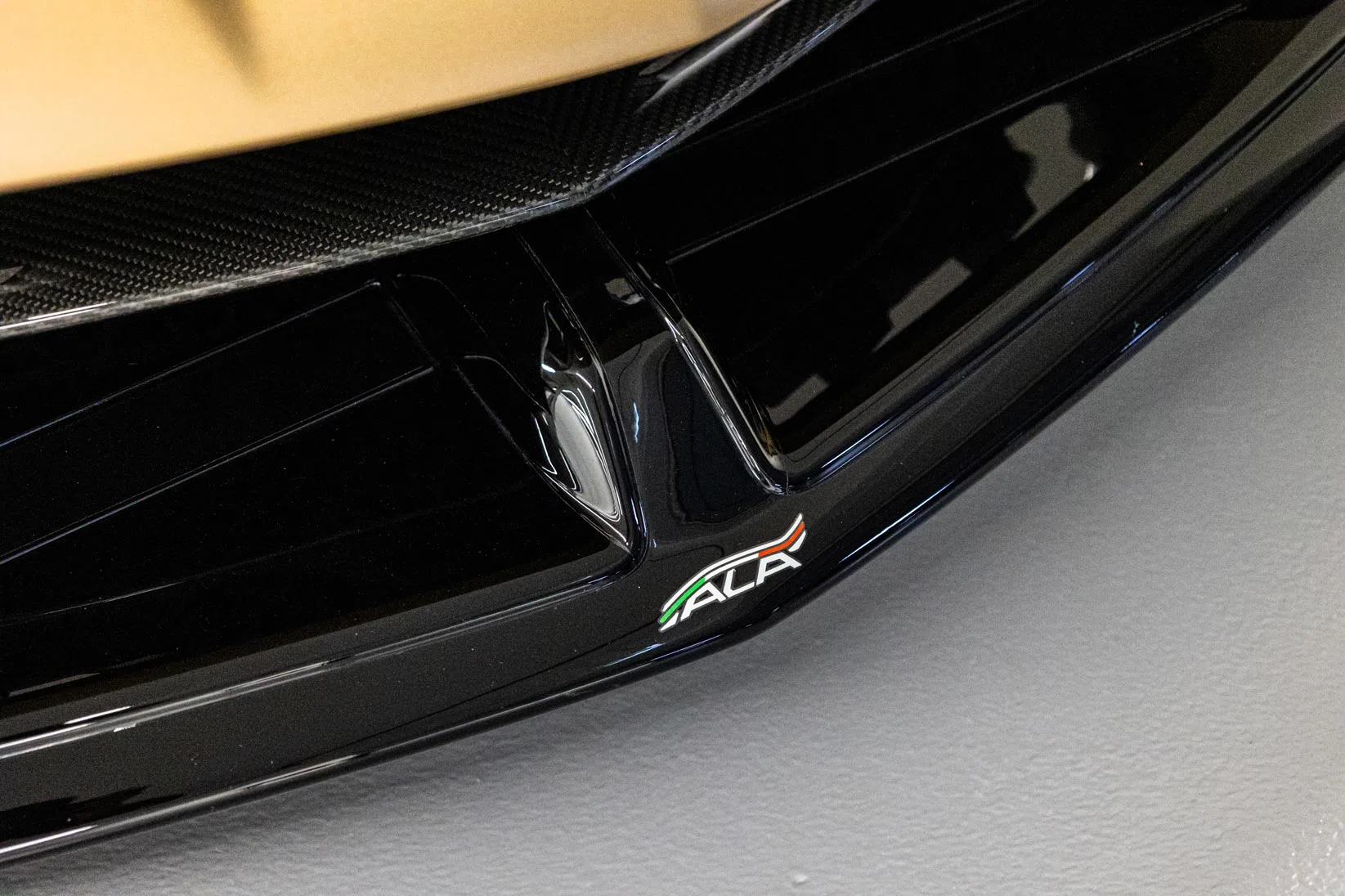 2021 Lamborghini Aventador SVJ interior, door sill