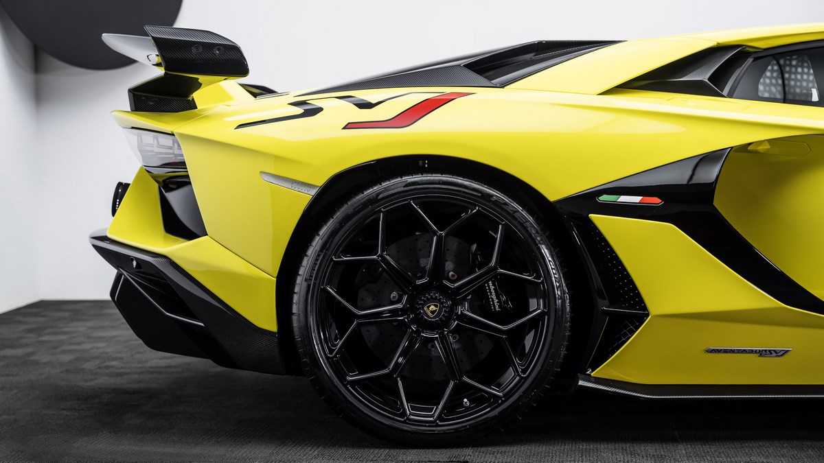 2020 Lamborghini Aventador SVJ, 20/26