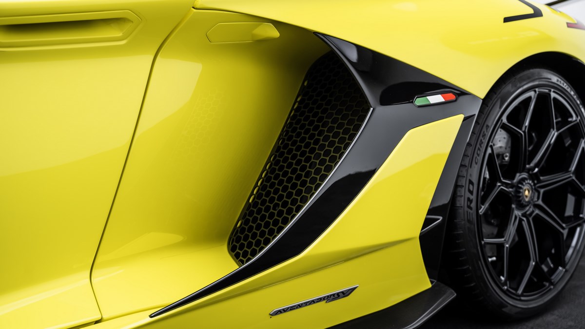 2020 Lamborghini Aventador SVJ, 21/26
