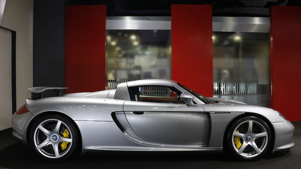 2006 Porsche Carrera GT, 4/17