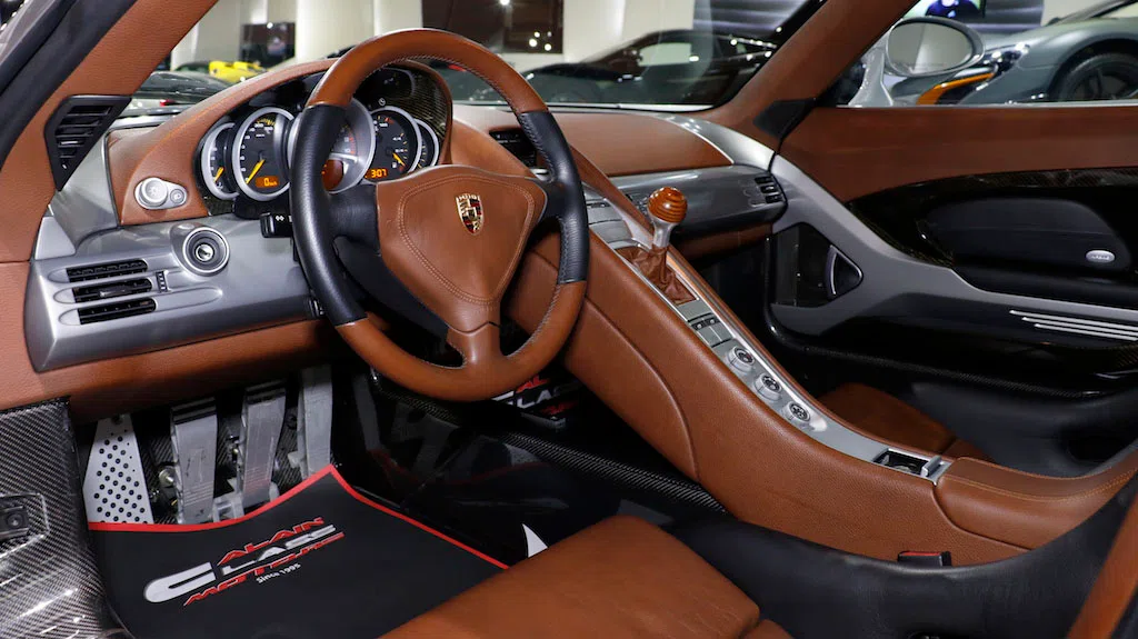 2006 Porsche Carrera GT interior
