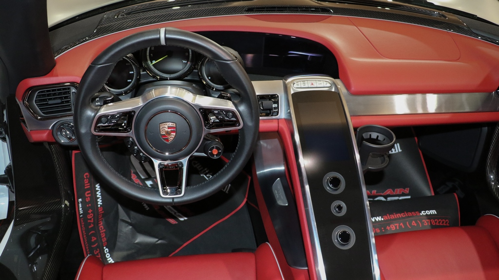 2015 Porsche 918 Spyder, 7/17