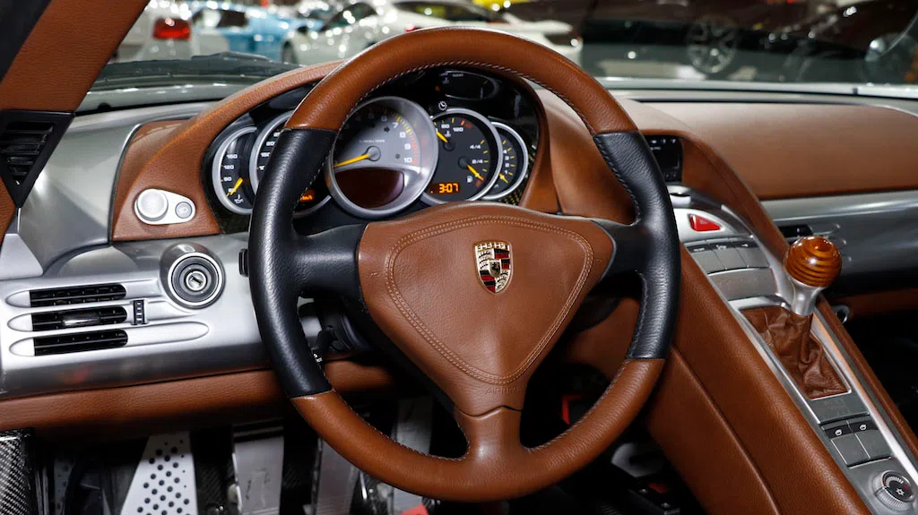 2006 Porsche Carrera GT interior
