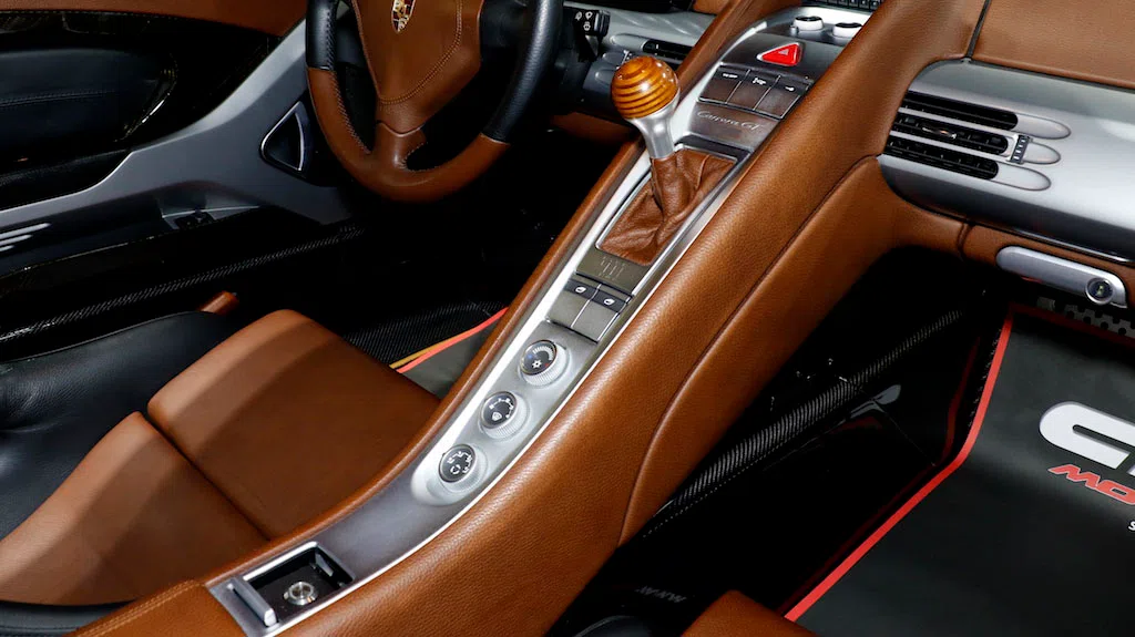 2006 Porsche Carrera GT interior