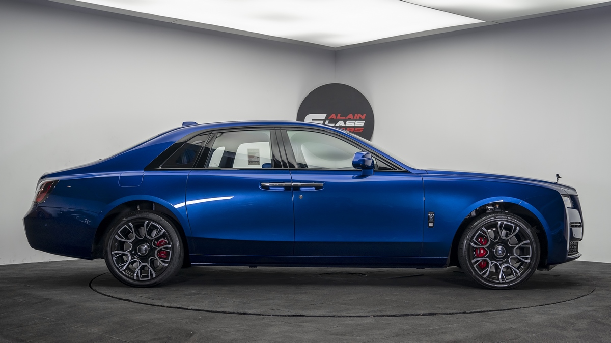 2023 Rolls-Royce Ghost Black Badge, 3/20