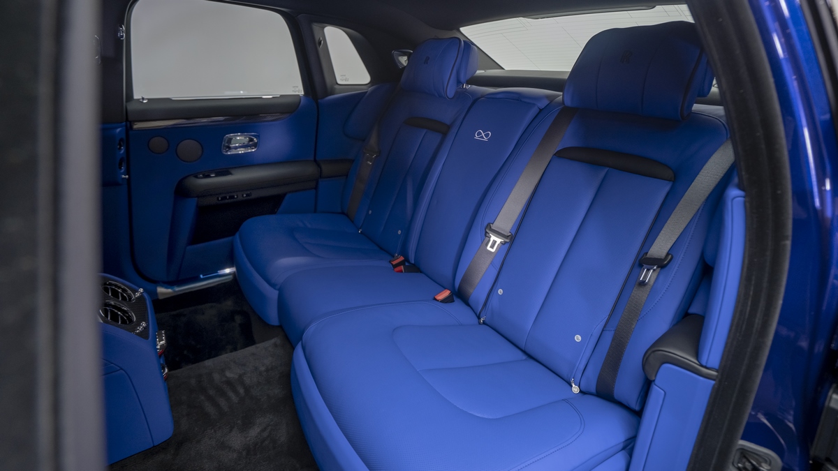 2023 Rolls-Royce Ghost Black Badge, 20/20