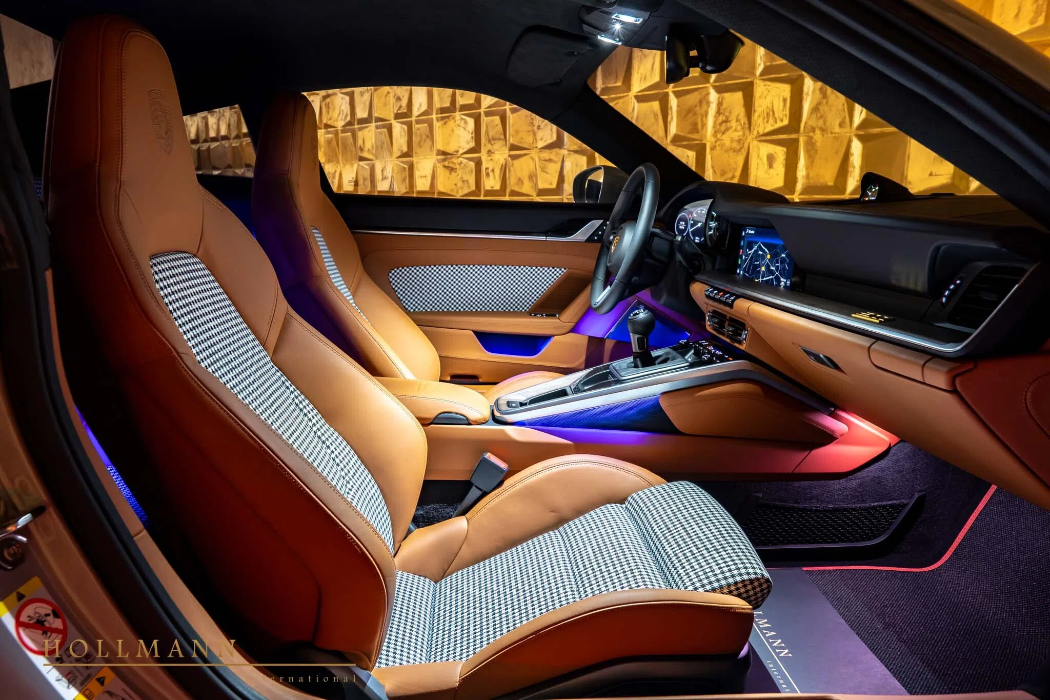 2024 Porsche 911 Sport Classic interior, seats, Cognac Semianilin Leather
