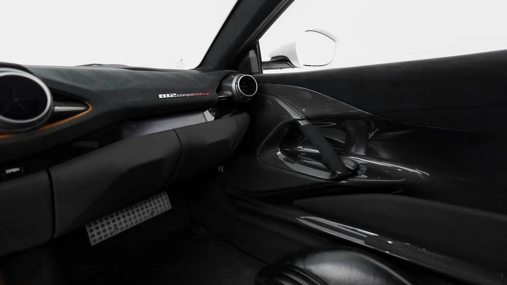 2023 Ferrari 812 Competizione, 2/20