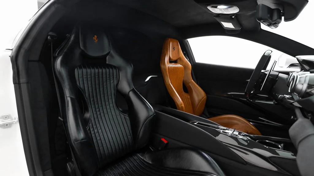 2023 Ferrari 812 Competizione, 4/20