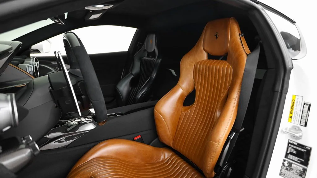 2023 Ferrari 812 Competizione, 10/20