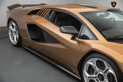 2022 Lamborghini Countach, 3/13
