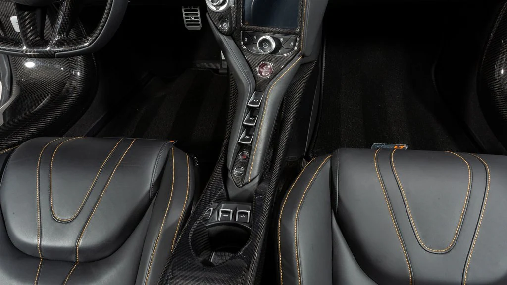 2022 McLaren 765LT Spider, 17/20