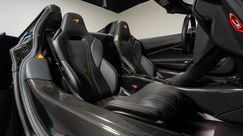 2022 McLaren 765LT Spider, 18/20