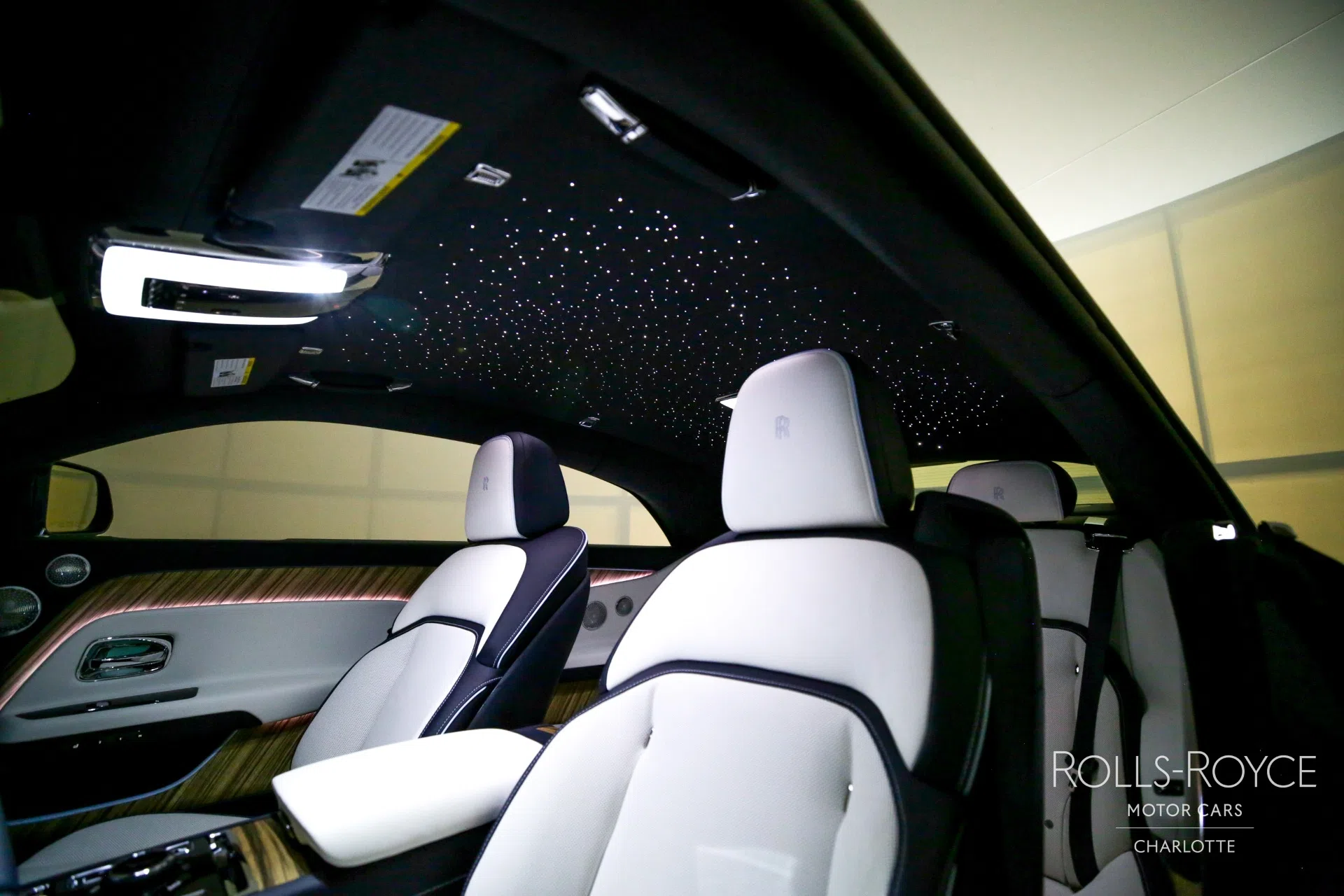 2024 Rolls-Royce Spectre interior, seats, Grace White/Navy Blue/Charles Blue