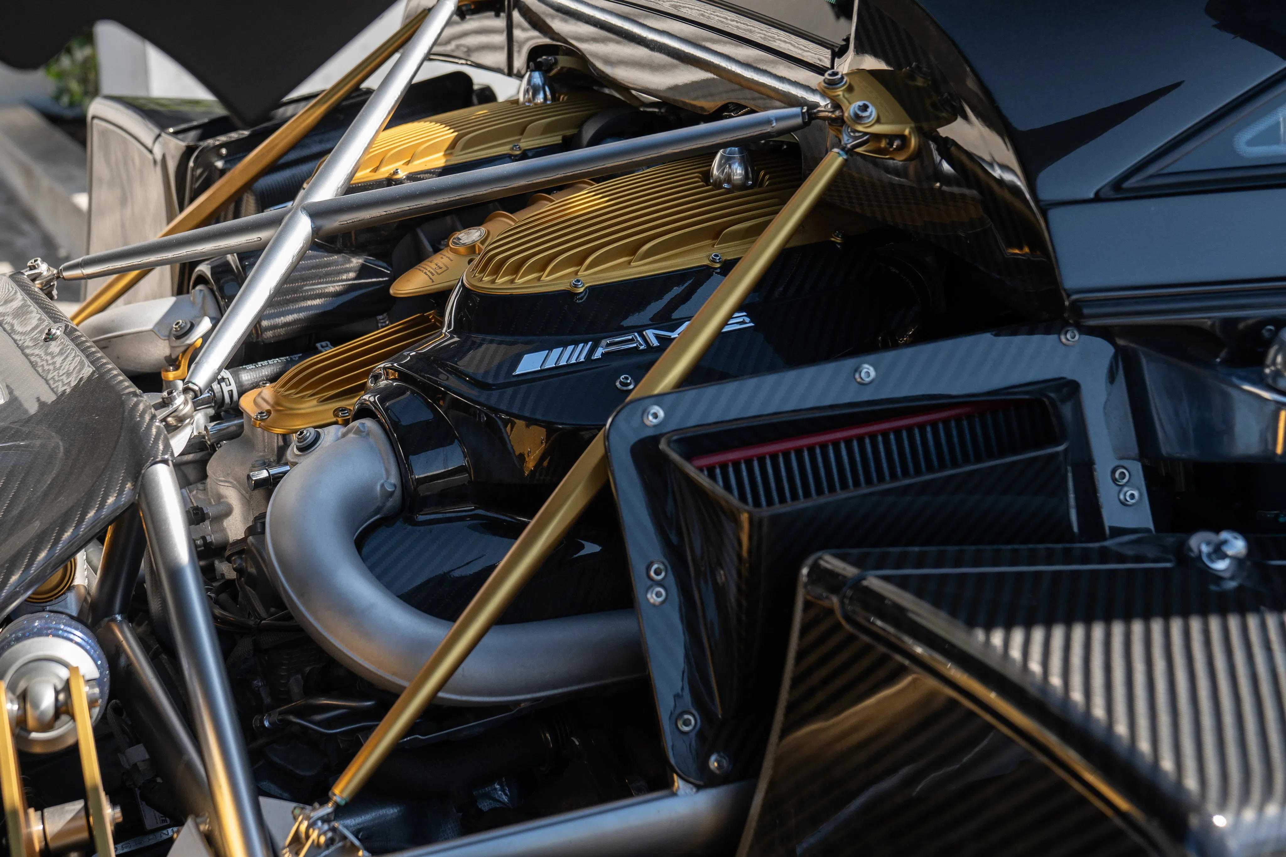 2014 Pagani Huayra engine