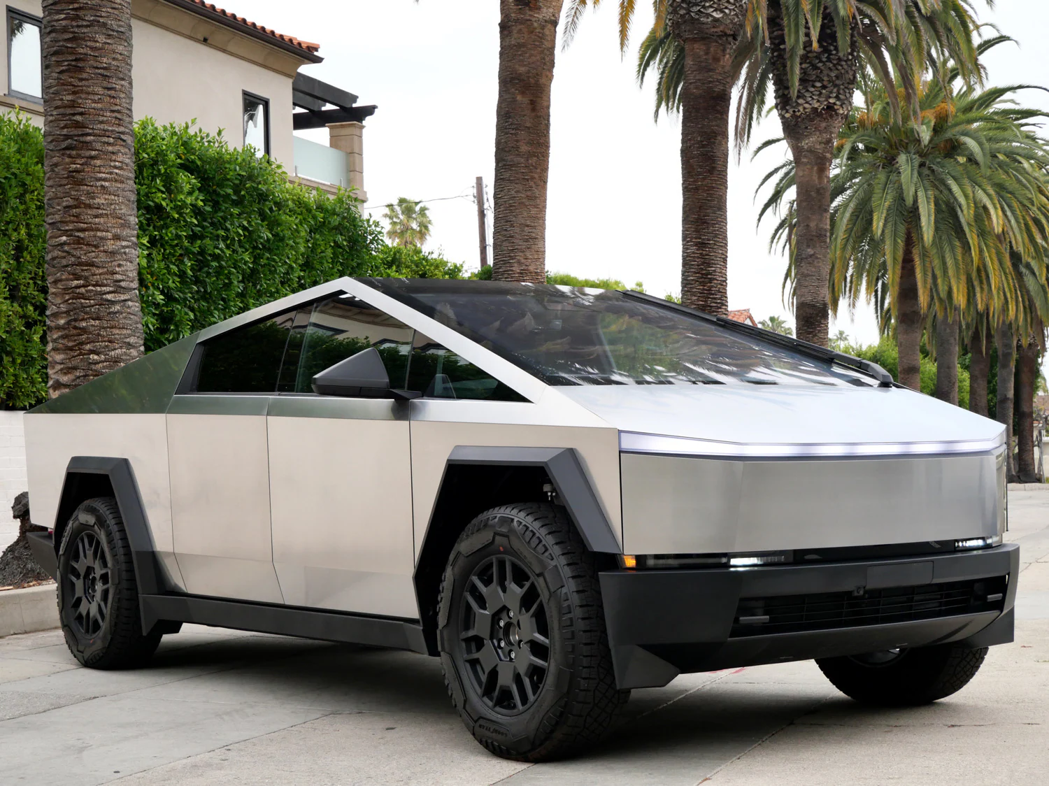 2024 Tesla Cybertruck, 3/20
