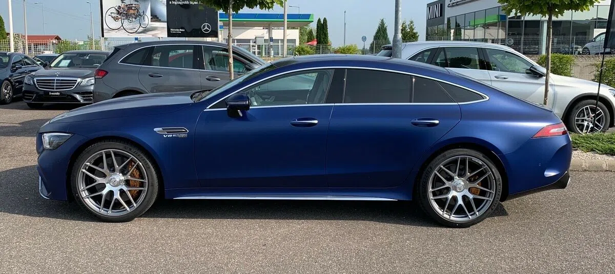 2019 Mercedes-AMG GT 63 S 4Matic+, side profile, Blau Metallic