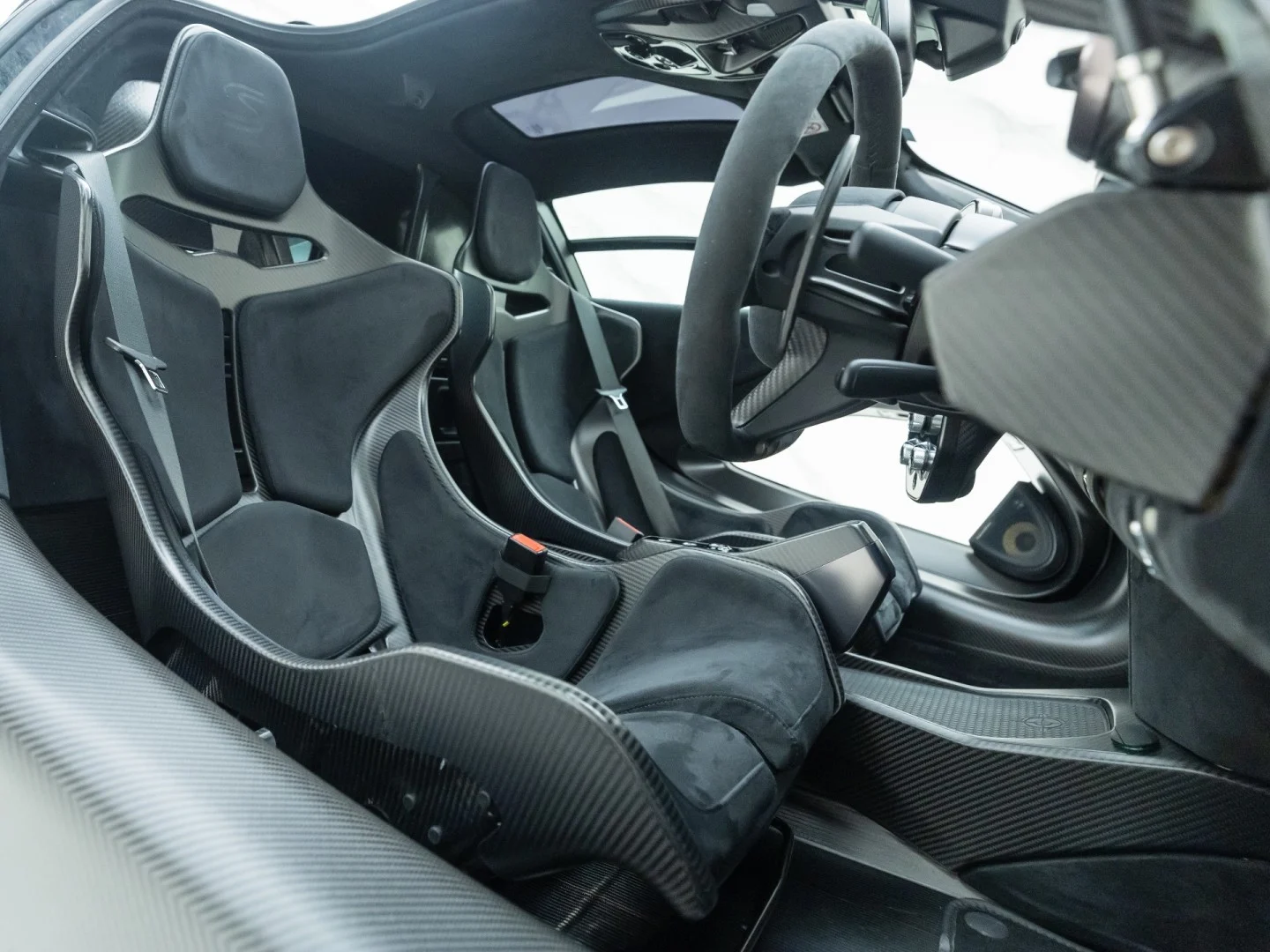 2019 McLaren Senna, 17/20