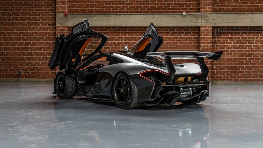 2014 McLaren P1, 8/20