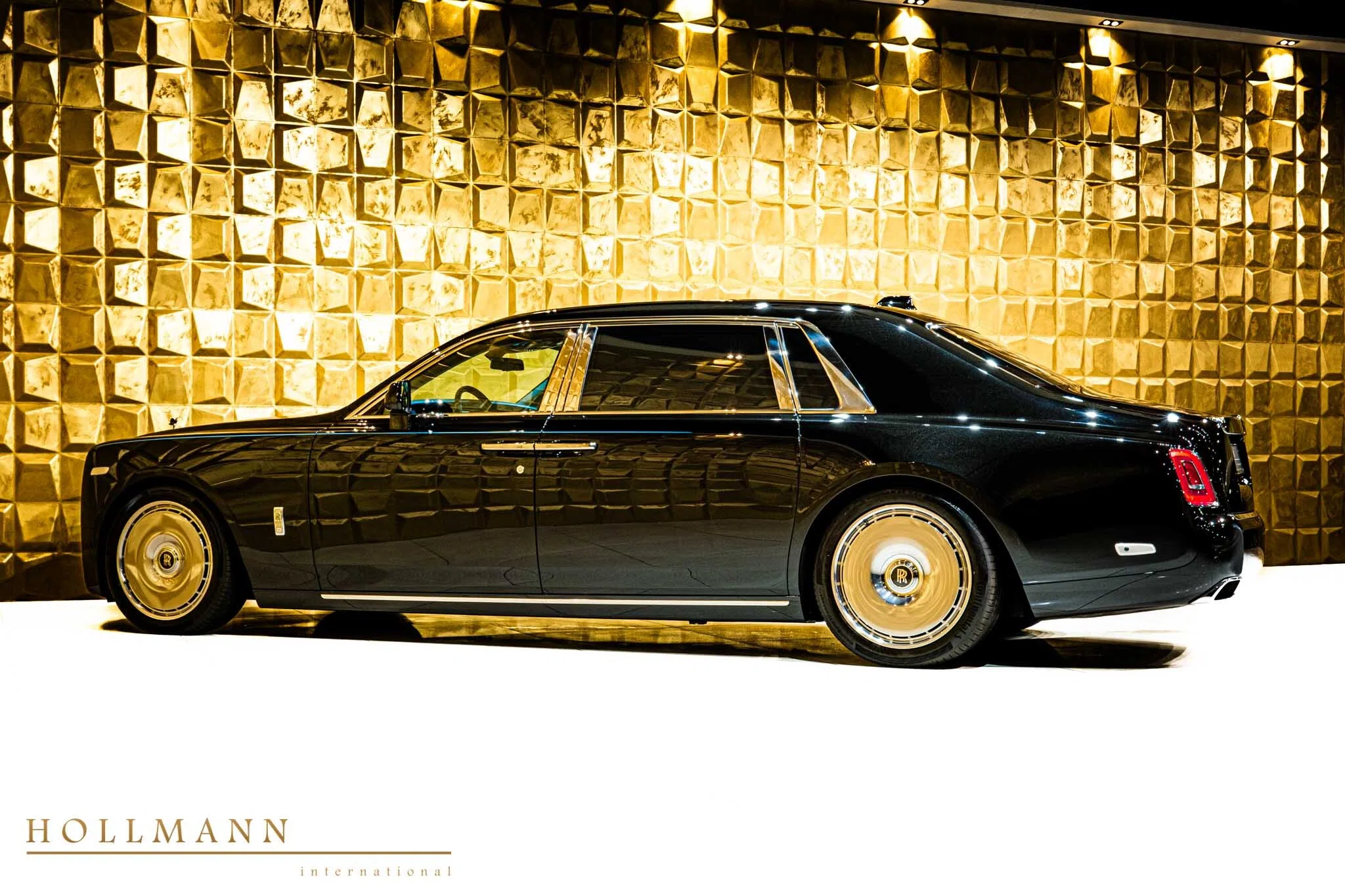 2024 Rolls-Royce Phantom EWB for sale, exterior, Black Diamond