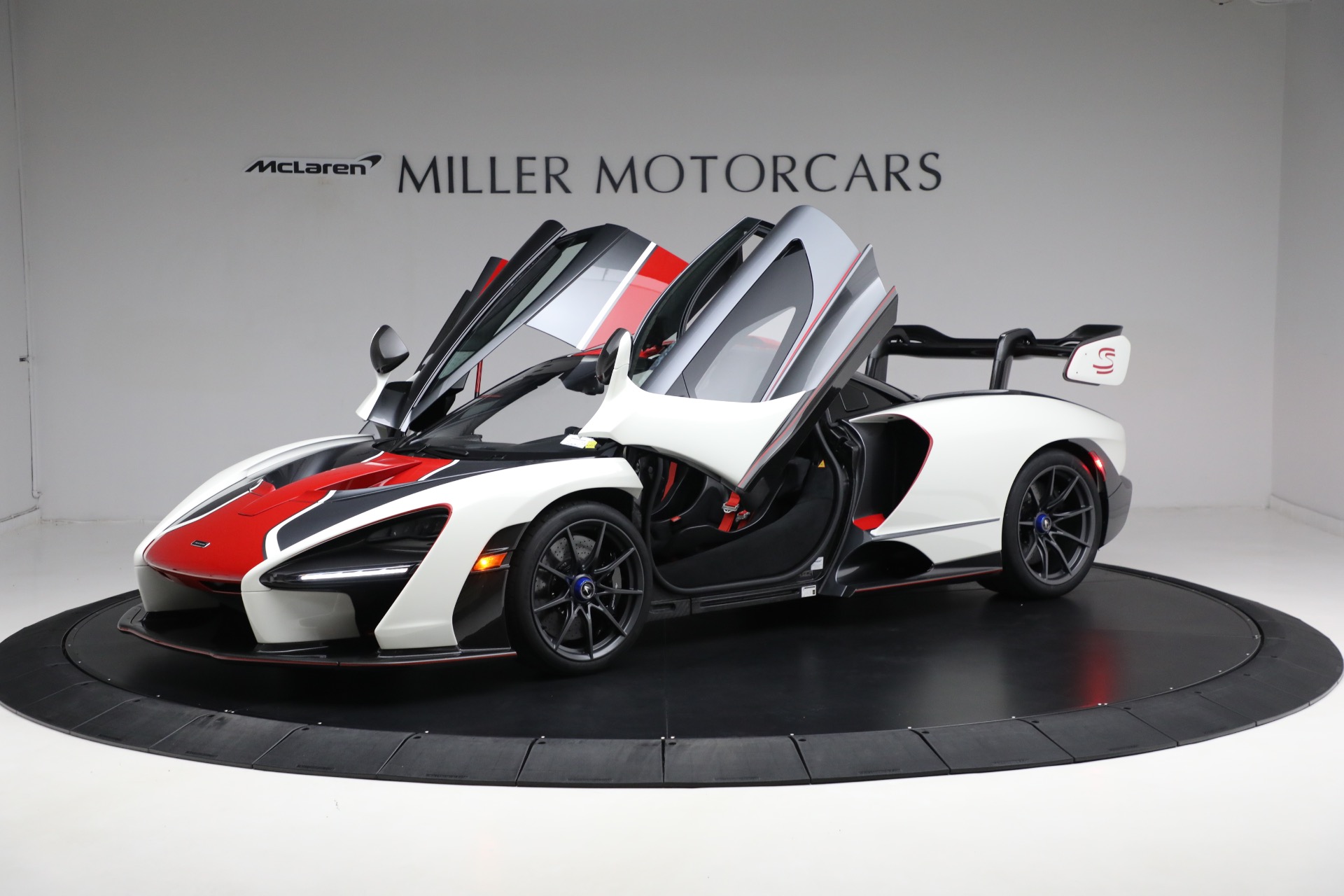 2019 McLaren Senna