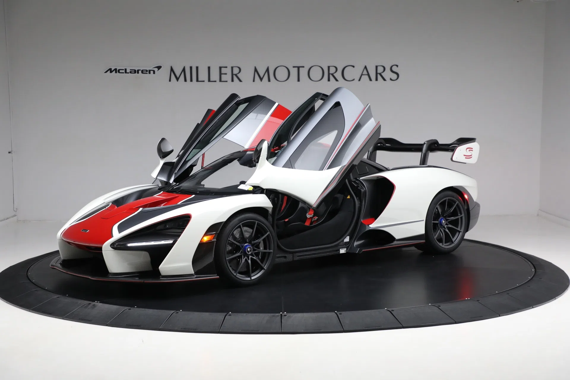 2019 McLaren Senna
