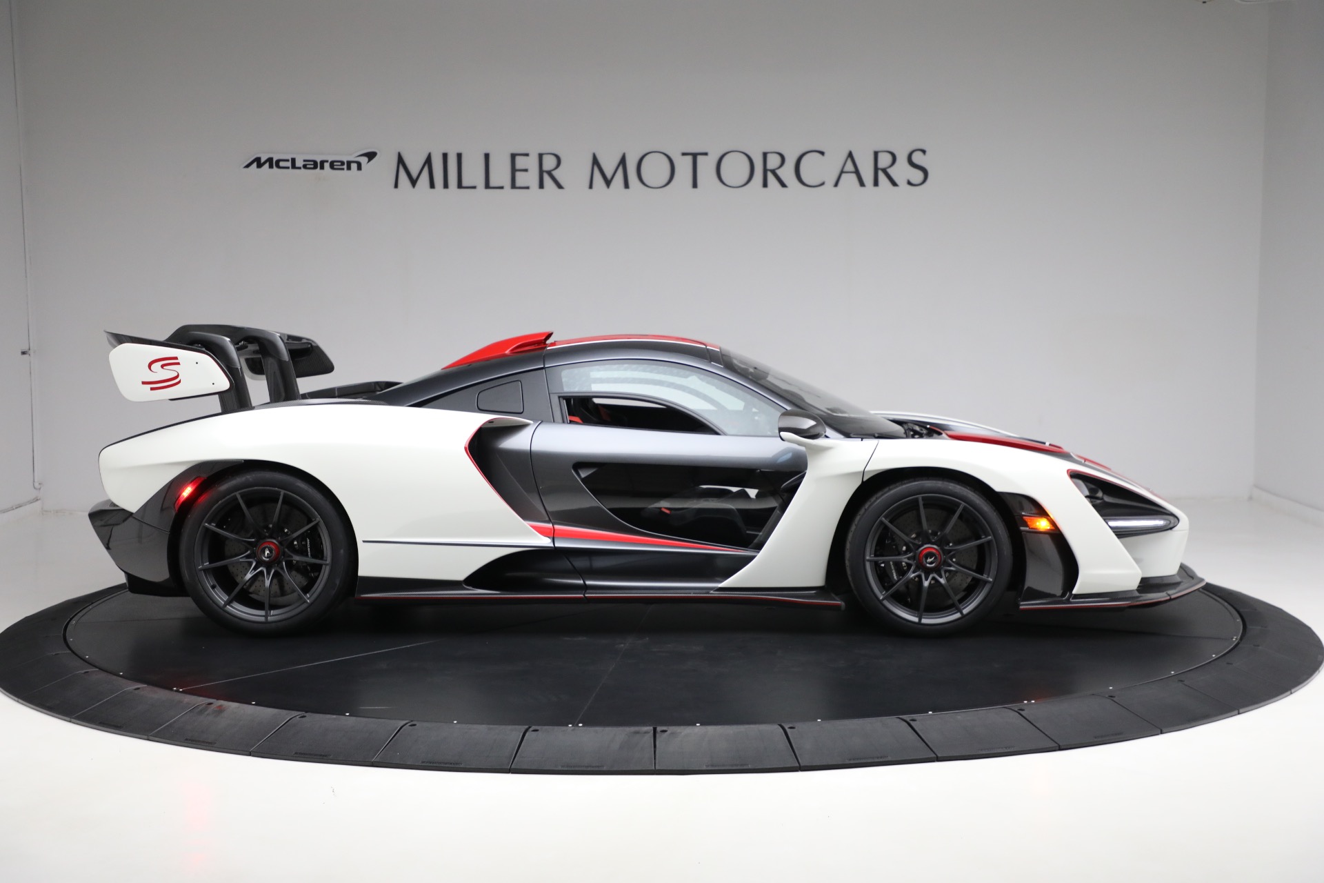 2019 McLaren Senna, 10/20