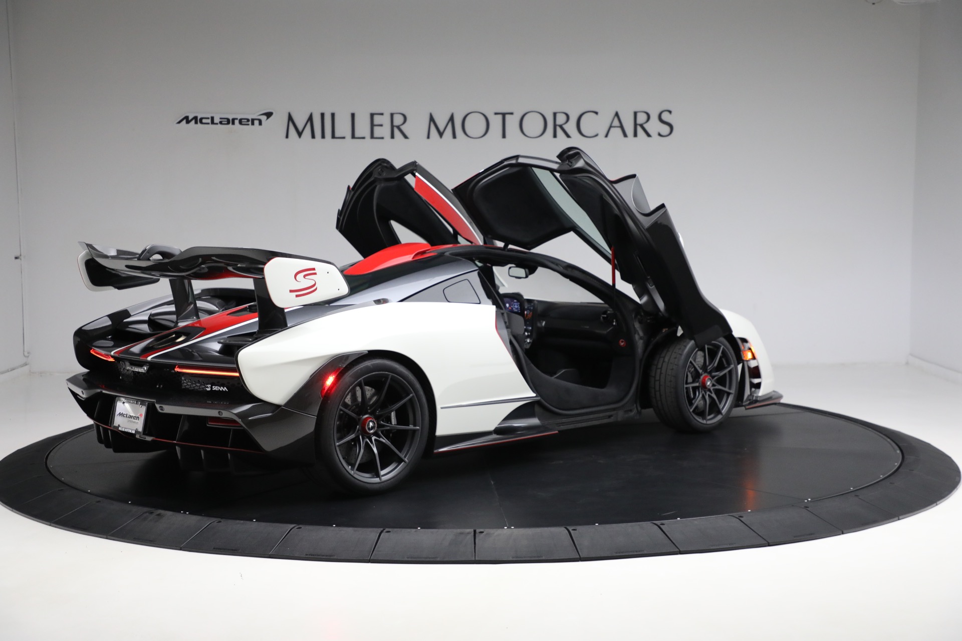 2019 McLaren Senna, 15/20