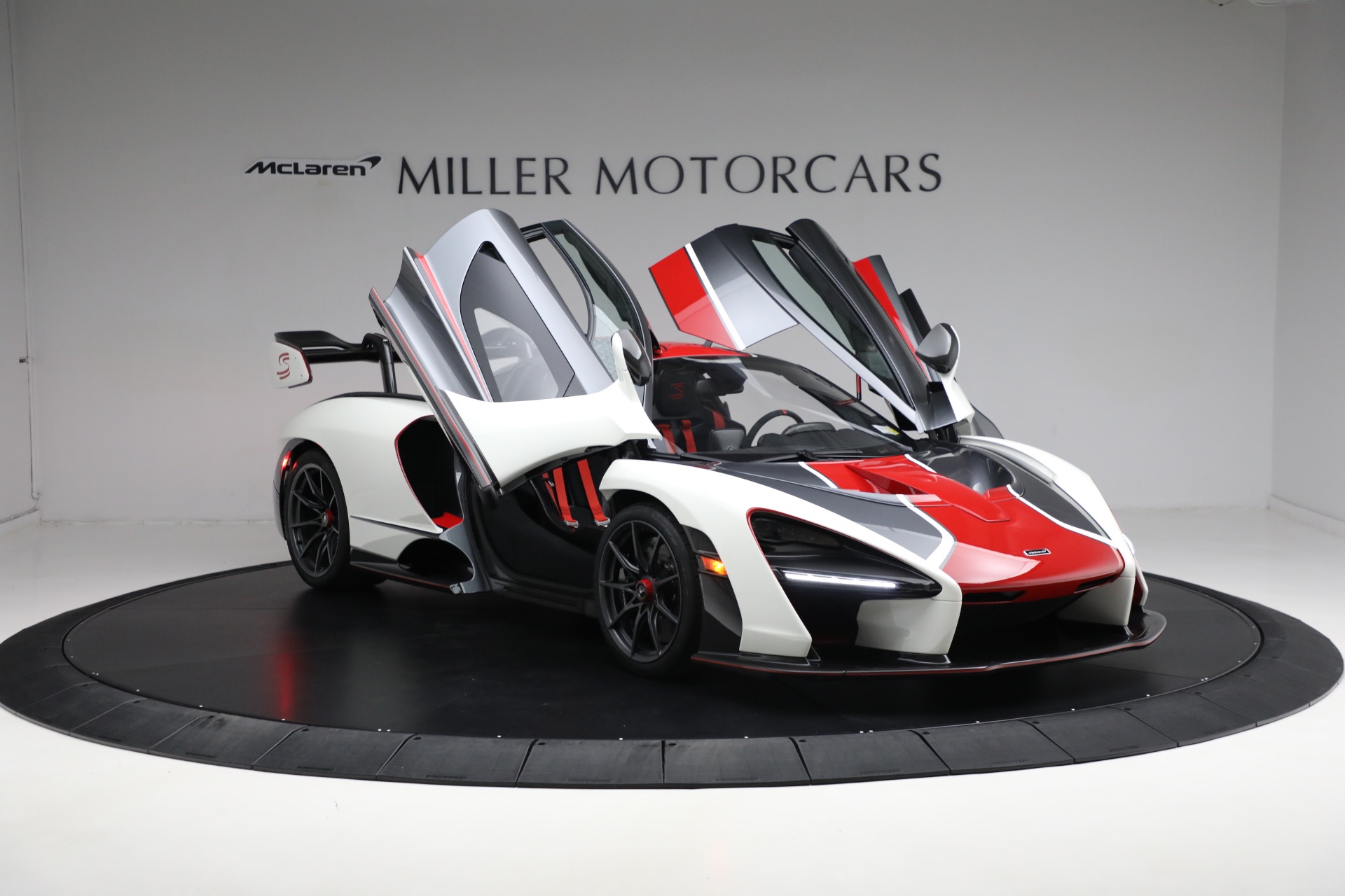 2019 McLaren Senna, 16/20