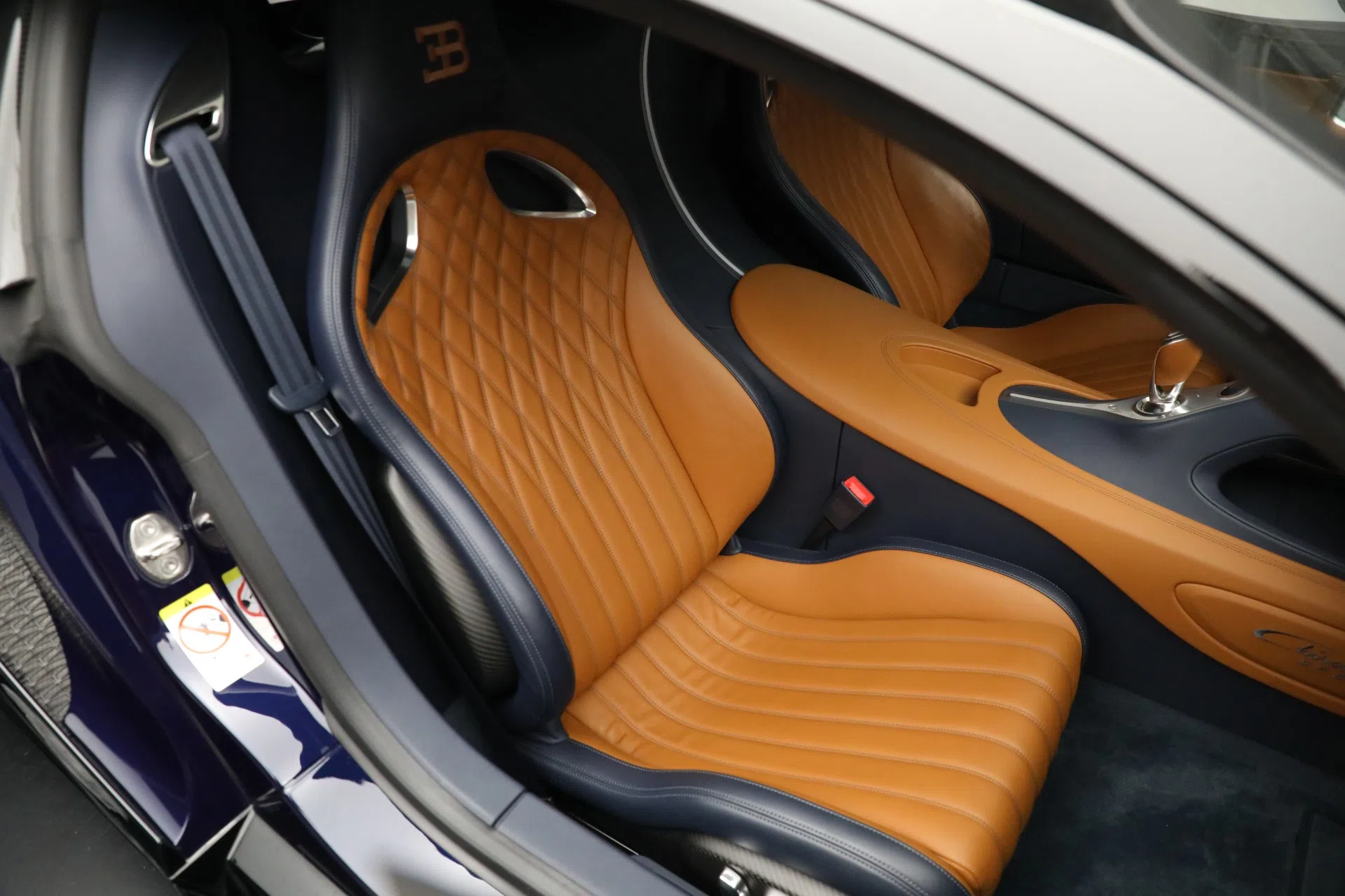 2020 Bugatti Chiron Sport interior, seats