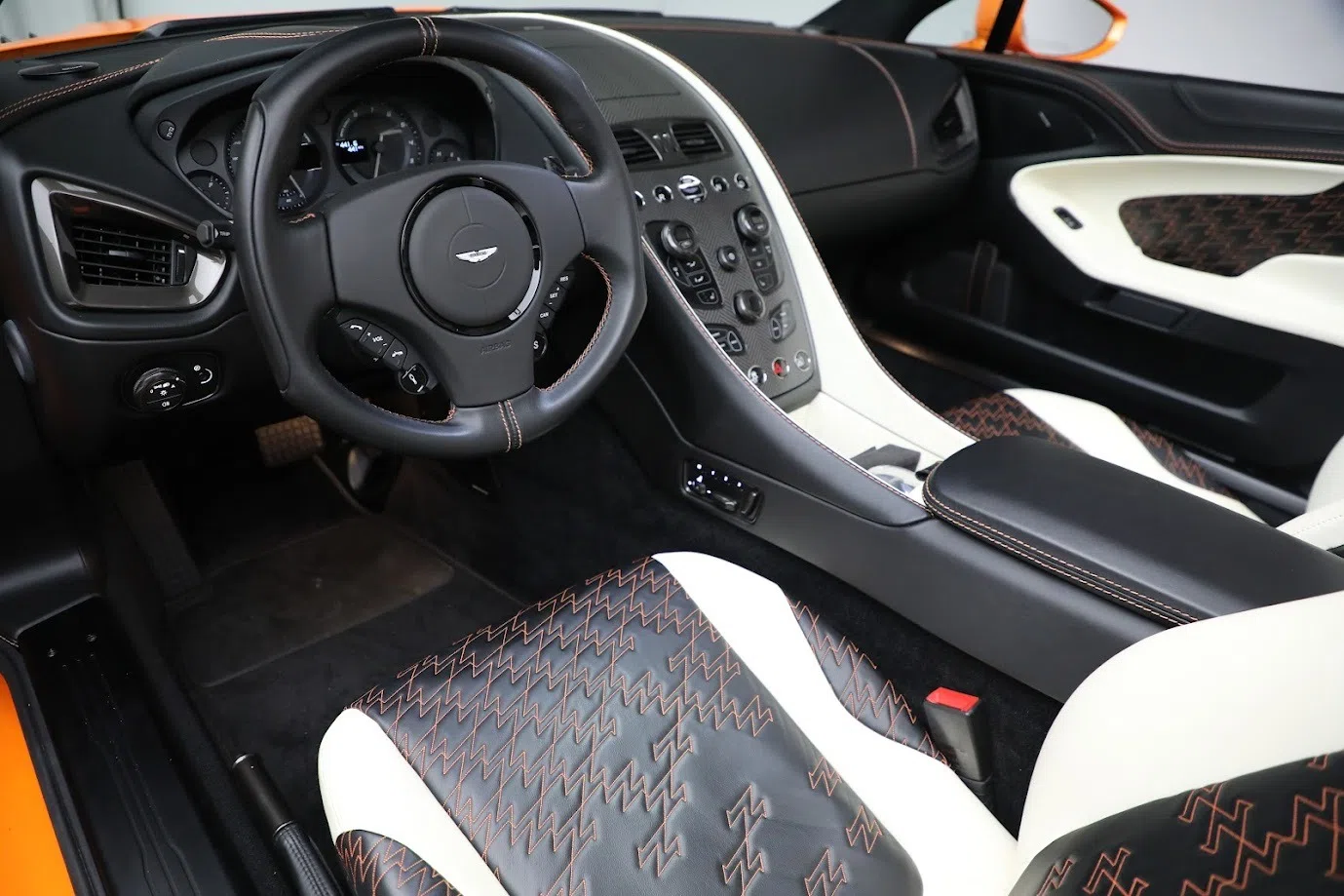 2018 Aston Martin Vanquish Zagato Speedster interior