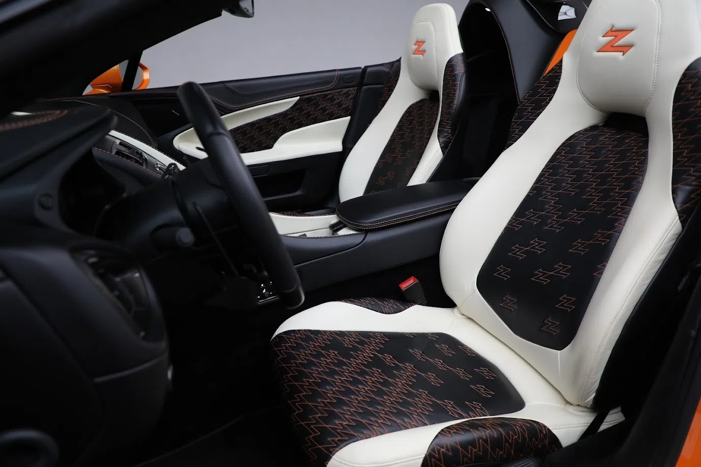 2018 Aston Martin Vanquish Zagato Speedster interior, seats