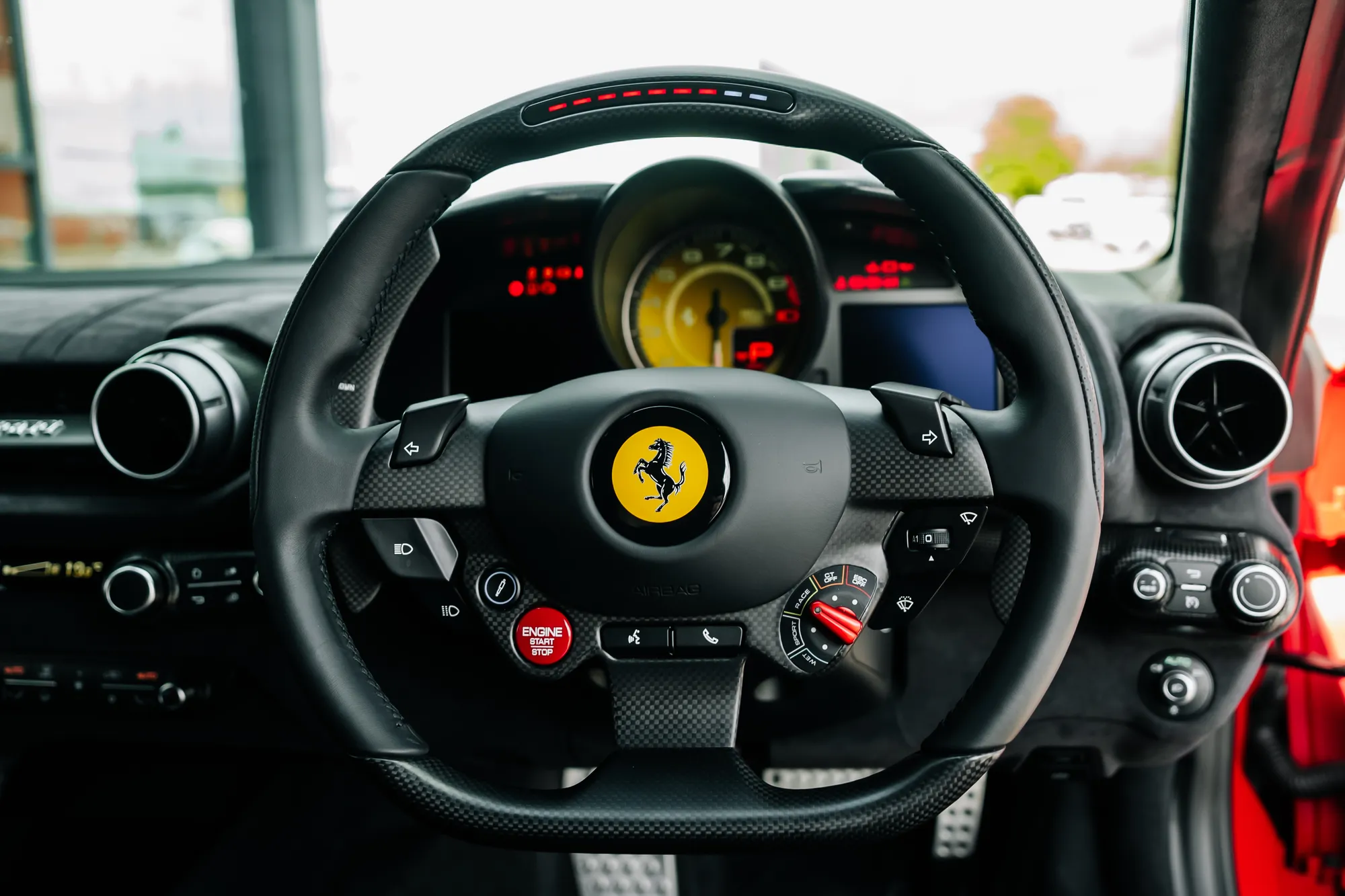 2023 Ferrari 812 Competizione, 40/40