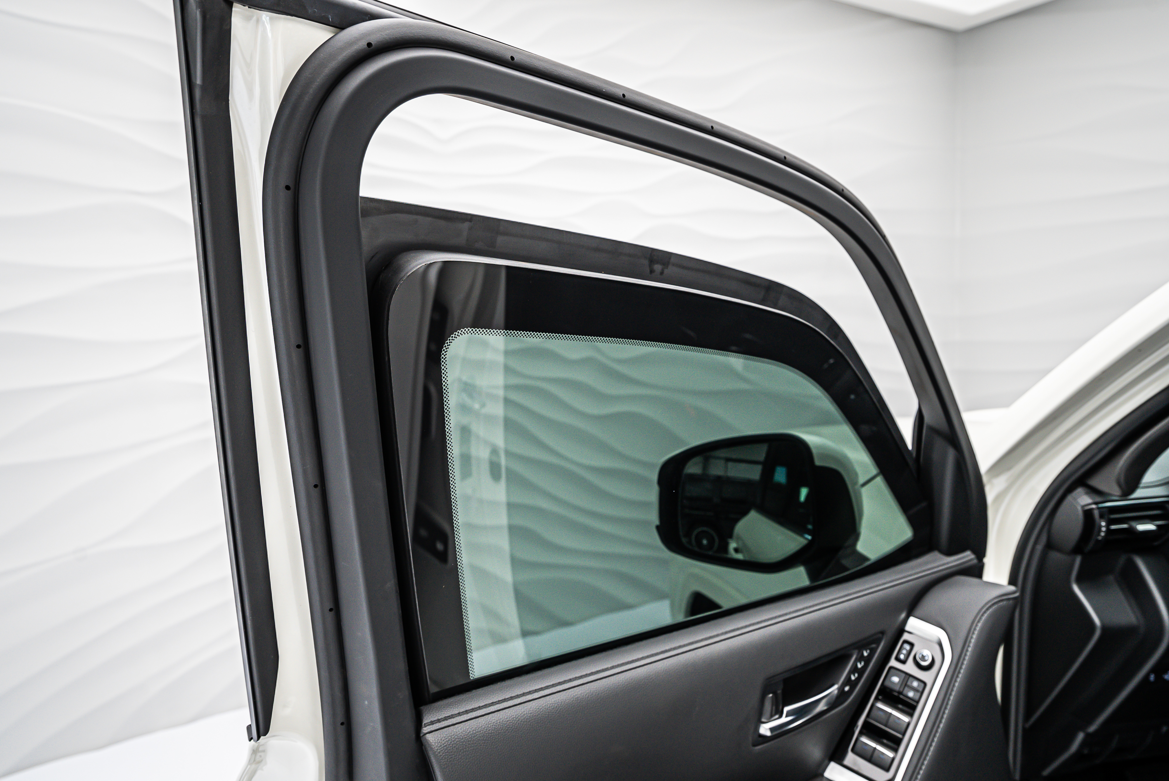 2025 Toyota Land Cruiser 300 3.5 Armored B6, 2/20