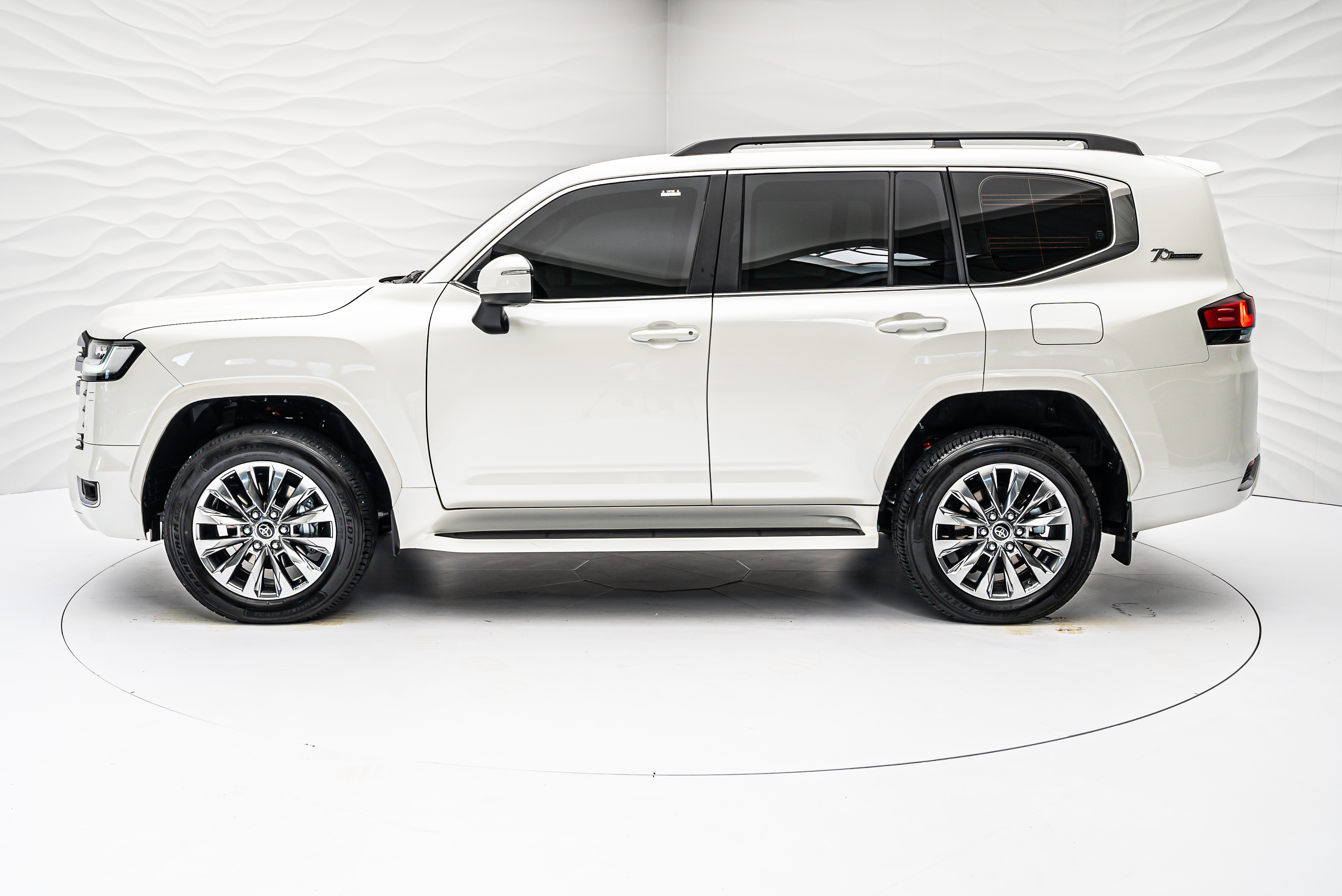 2025 Toyota Land Cruiser 300 3.5 Armored B6, 6/20